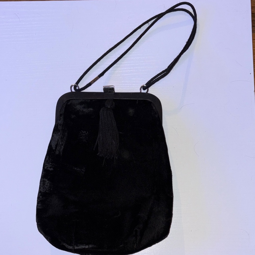 Vintage 1960s handbag velvet black clutch shoulder strap/clasp #tassels#1960s